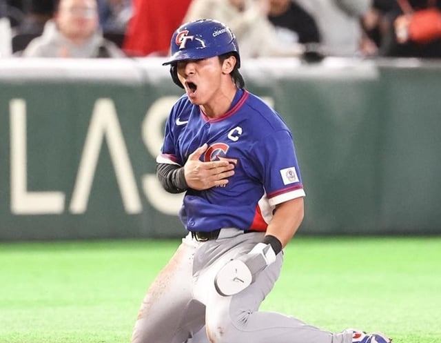 10회 대주자로 나서 3루에 도달한 천제시엔. /사진=CPBL 공식 SNS