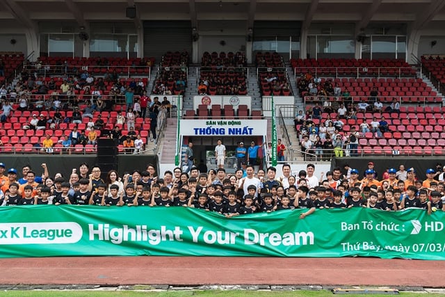 "HD Football Day x K League" group photo. /Photo = Courtesy of the Korea Professional Football League