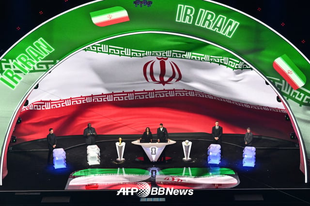 지난 2026 FIFA 북중미 월드컵 조 추첨식 당시 이란 축구대표팀. /AFPBBNews=뉴스1