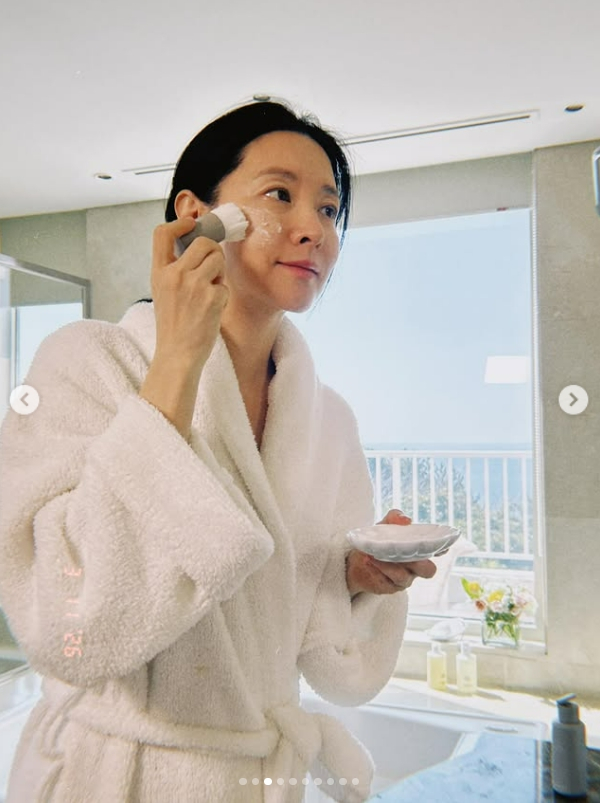 /사진=이영애 SNS