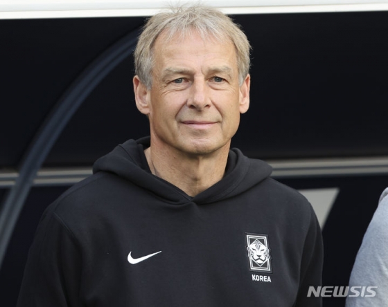 Jurgen Klinsmann, former coach of the South Korean national soccer team. /Photo = Newsis