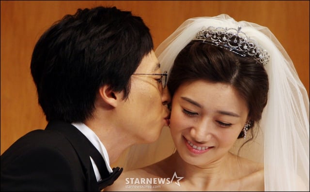 ユ·ジェソクとナ·ギョンウンの結婚式当時の様子/写真=イム·ソンギュン