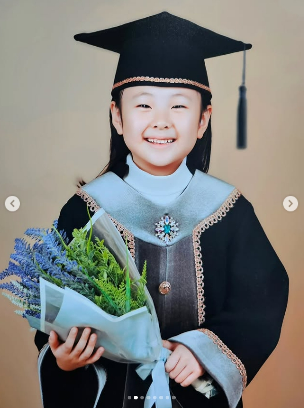 /사진=별 SNS