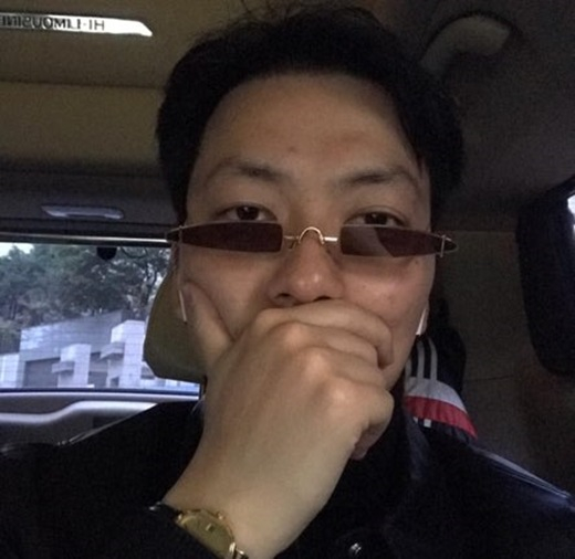 송민호에게 선물 받은 선글라스를 인증한 이동휘 /사진=이동휘 인스타그램