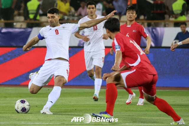 北朝鮮とのW杯予選当時のイランサッカー代表チームの姿。 /AFPBBNews=ニュース1