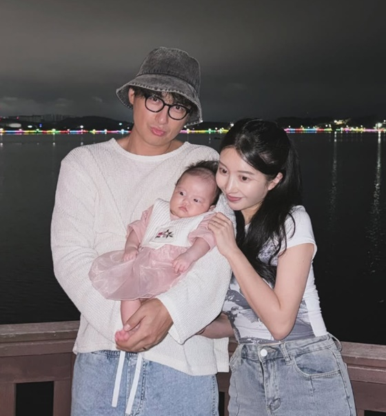 이지훈과 아야네 가족/사진=아야네 SNS