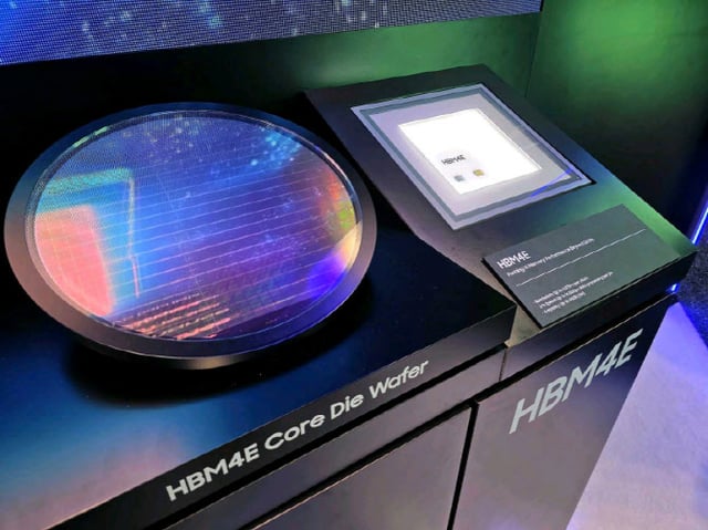 Samsung Electronics unveiled its HBM4E physical chip and core die wafer for the first time at the Nvidia GTC in San Jose on the 16th and 19th (local time)