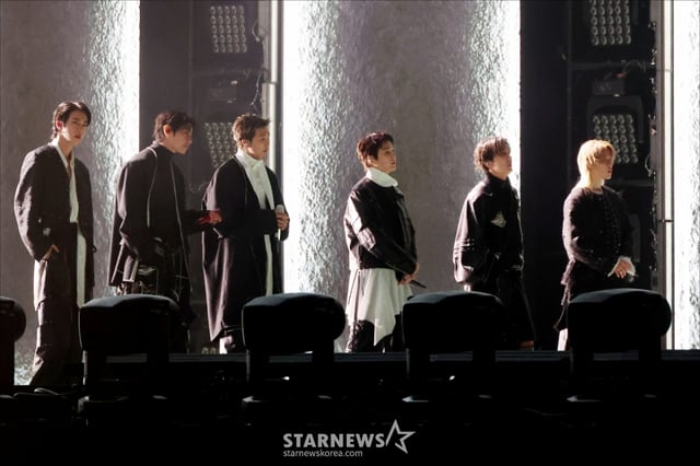 [서울=뉴시스] 김선웅 기자 = 방탄소년단(BTS)이 21일 서울 종로구 광화문광장에서 컴백을 기념해 'BTS 컴백 라이브 : 아리랑' 공연을 선보이고 있다. (공동취재) 2026.03.21. photo@newsis.com /사진=