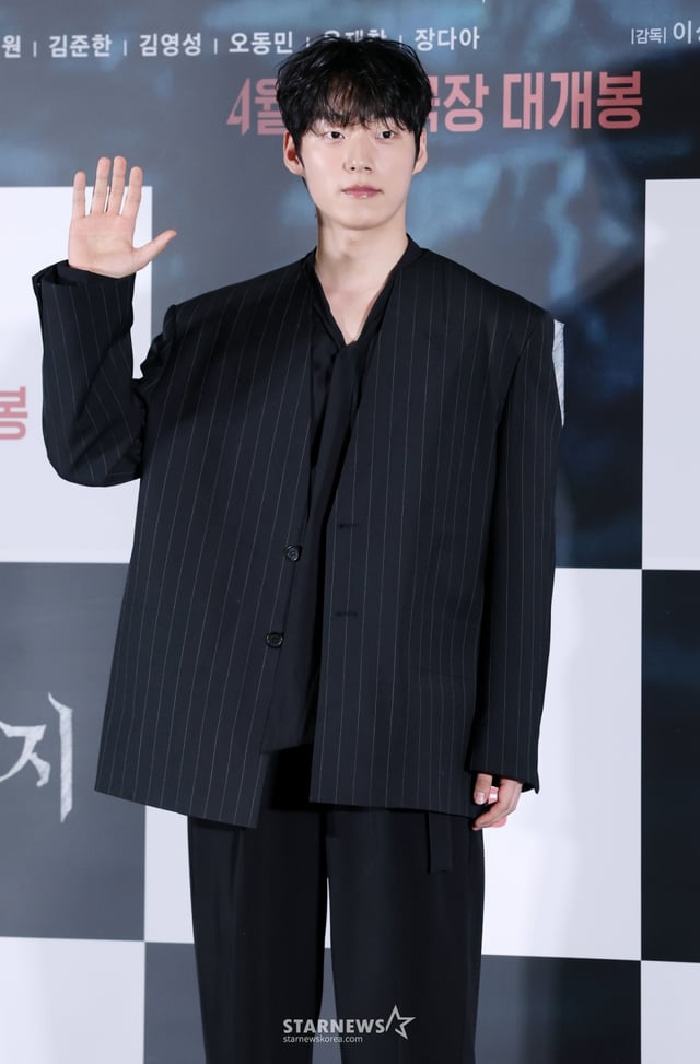 배우 윤재찬이 24일 서울 용산구 CGV 아이파크몰에서 진행된 영화 '살목지(감독 이상민)' 언론시사회 및 기자간담회에 참석해 포즈를 취하고 있다. /2026.03.24 /사진=김휘선 hwijpg@