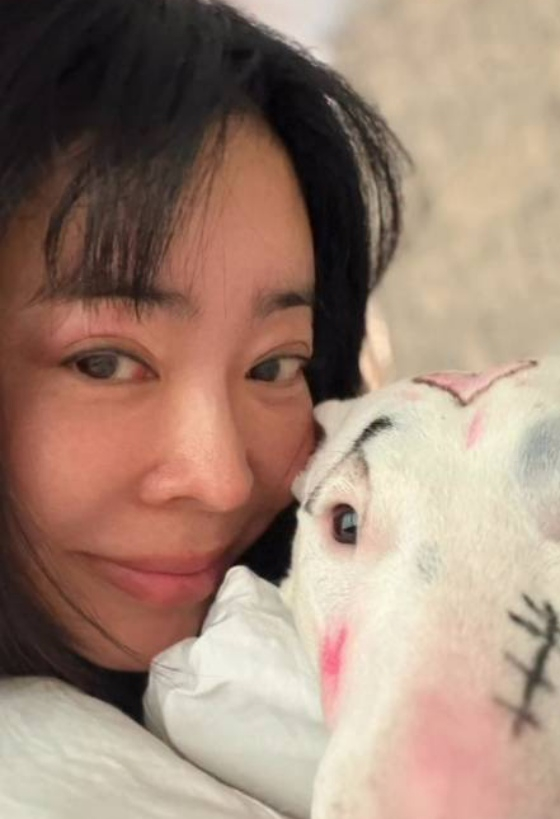 이혜영과 반려견 /사진=이혜영 SNS