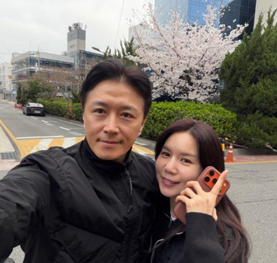 진태현, 박시은/사진=진태현 SNS