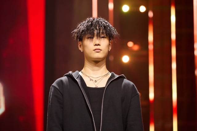 /Фото = Mnet