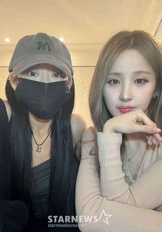 키스오브라이프 쥴리, 벨 /사진=키스오브라이프 공식 SNS