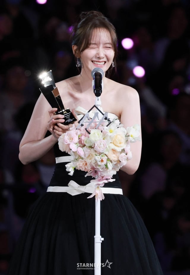 배우 임윤아가 가오슝 내셔널 스타디움에서 진행된 스타뉴스 주최 '10주년 아시아 아티스트 어워즈 2025(10th Anniversary Asia Artist Awards 2025, '10주년 AAA 2025')에서 AAA Asia Star상을 받고 수상소감을 말하던 모습 /사진=임성균 tjdrbs23@