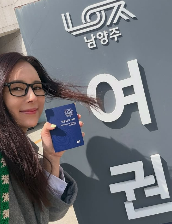/사진=에바 SNS