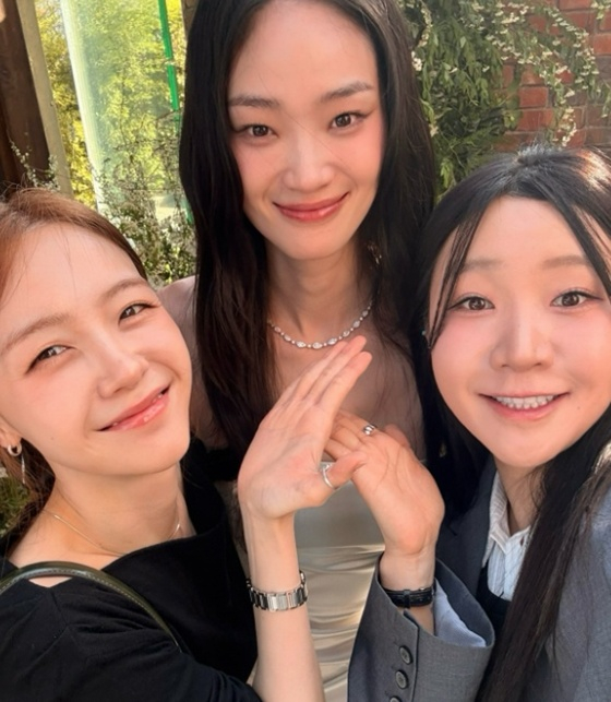방민아, 신현지, 김지유 /사진=방민아 SNS