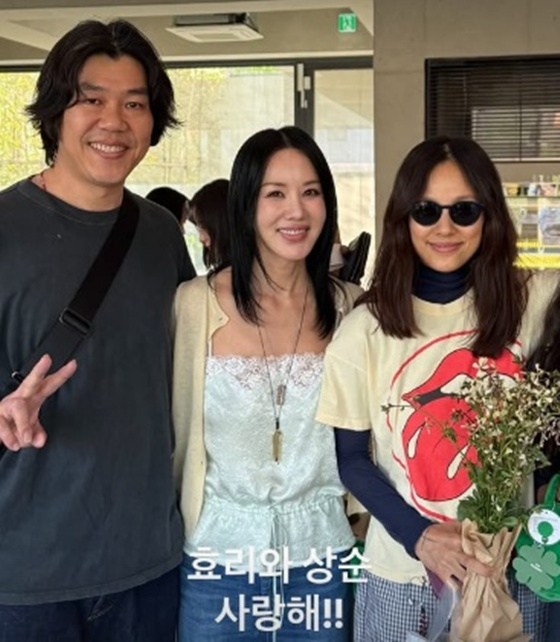(왼쪽부터) 이상순, 엄정화, 이효리 /사진=엄정화 SNS