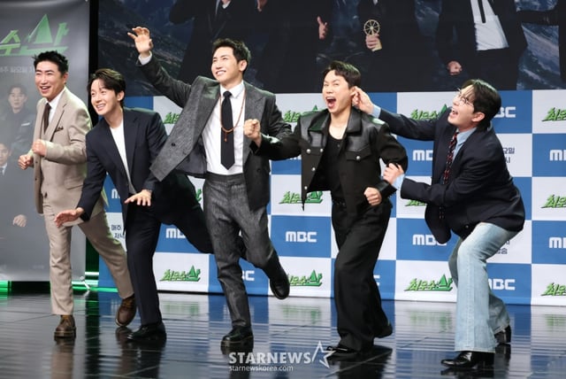 장동민, 허경환, 유세윤, 양세형, 붐이 28일 오후 서울 마포구 상암동 MBC에서 진행된 새 예능프로그램 '최우수산' 제작발표회에 참석해 포즈를 취하고 있다. /2026.04.28 /사진=이동훈 photoguy@