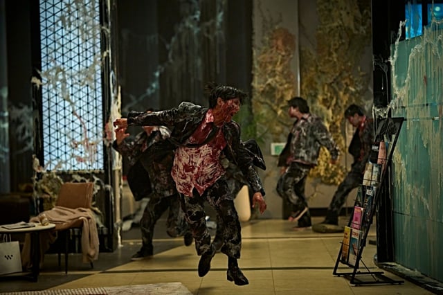 /Photo='COLONY'