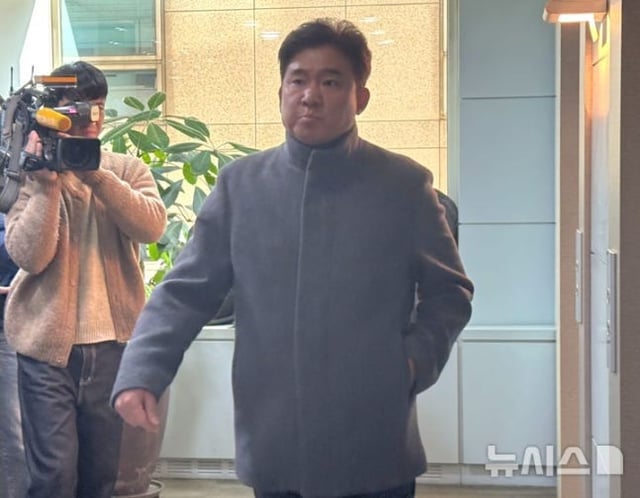 김승기 전 감독이 서울 강남구의 KBL센터에서 진행된 제30기 제6차 재정위원회에 출석하고 있다. /사진=뉴시스
