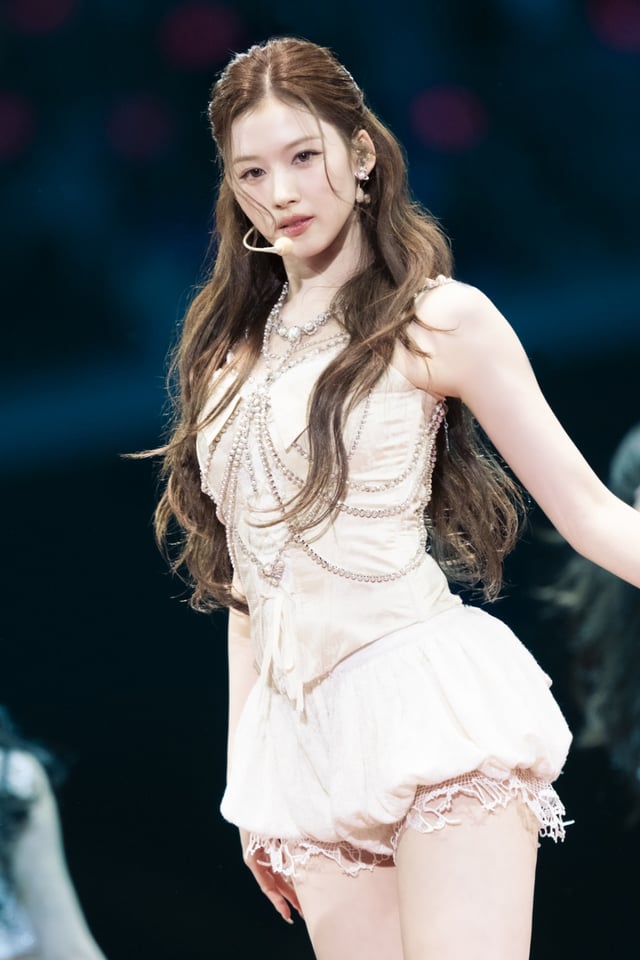 트와이스 사나