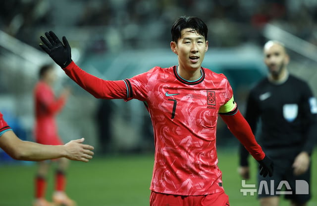 한국 축구대표팀 주장 손흥민. /사진=뉴시스