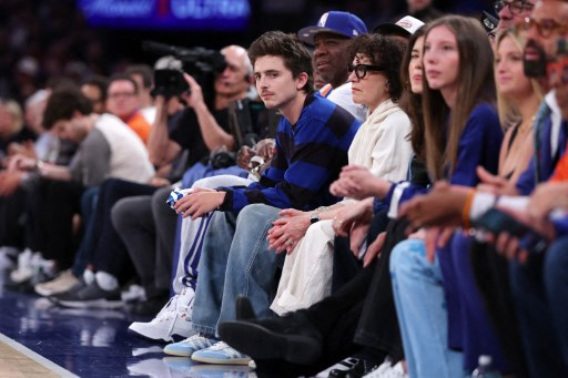 Timothée Chalamet, who skipped the Met Gala to watch an NBA basketball game alone /AFPBBNews=NEWS1