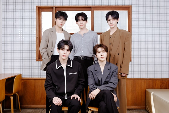 제로베이스원 /사진제공=웨이크원