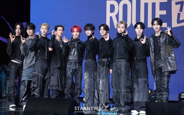그룹 싸이커스가 19일 오후 서울 마포구 NOL씨어터 합정에서 진행된 미니 7집 '루트 제로 : 디 오라'(ROUTE ZERO : The ORA) 발매기념 쇼케이스에서 포즈를 취하고 있다. 이번 앨범에는 타이틀곡 '오케이'(OKay)를 비롯해 '고스트 라이더'(Ghost Rider), '트로피'(Trophy) 등 총 5곡이 수록됐다. /2026.05.19 /사진=이동훈 photoguy@