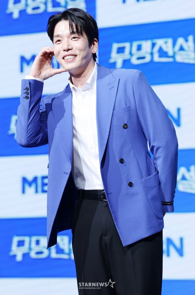가수 이창민이 20일 서울 마포구 상암 쇼킹케이팝센터에서 진행된 MBN 오디션 '무명전설' 톱7 기자간담회에 참석해 포즈를 취하고 있다./ 2026.05.20 /사진=김휘선 hwijpg@