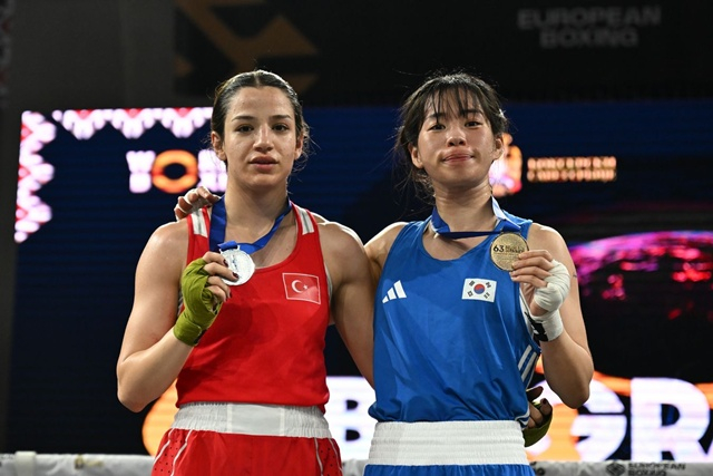 Im Ae-ji (right). /Photo=Korean Boxing Association
