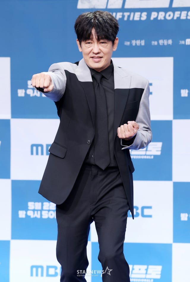 배우 허성태가 21일 서울 마포구 상암 MBC에서 진행된 금토드라마 '오십프로' 제작발표회에 참석해 포즈를 취하고 있다. /2026.05.21 /사진=김휘선 hwijpg@