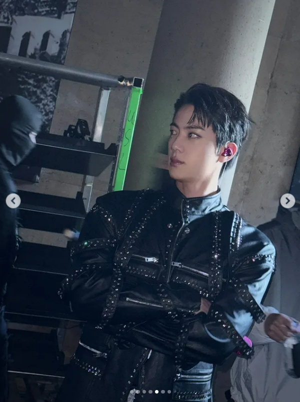 /사진=방탄소년단 진 SNS
