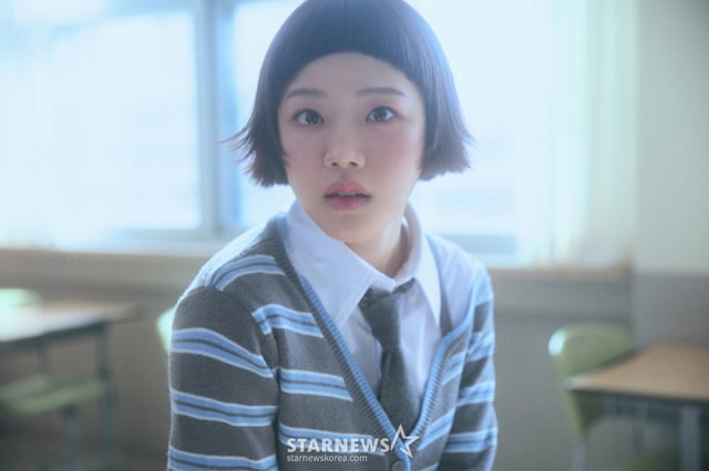 쿠팡플레이 '로맨스의 절댓값'의 배우 김향기가 11일 진행된 라운드 인터뷰를 위해 포즈를 취하고 있다. /사진제공=쿠팡플레이 /2026.05.11 /사진=김휘선 hwijpg@