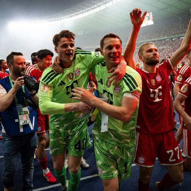 Bayern Munich players celebrate their victory after the 2025-2026 DFB Pokal final held at 3 a.m. (Korean time) on the 24th at Olympiastadion Berlin in Berlin, Germany. /Photo=Bayern Munich official social networking service (SNS)
