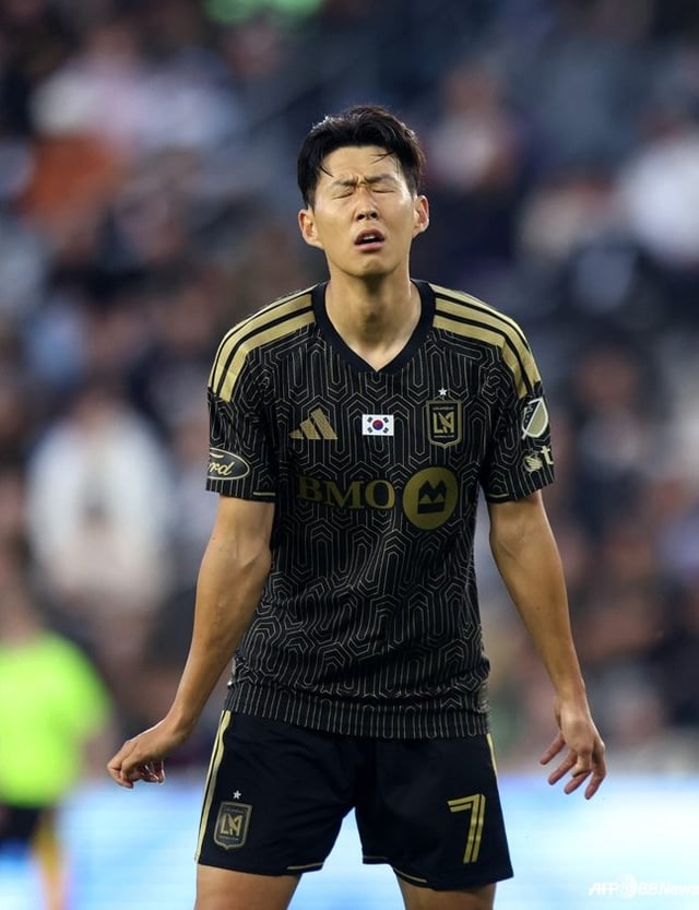 ソン・フンミンがいるのに'攻撃陣に不満？ 監督の驚くべき発言「LAFCに