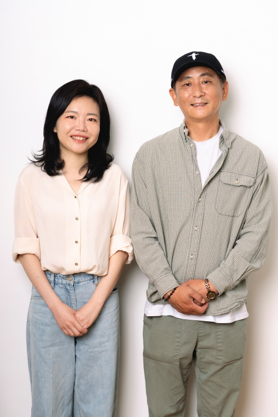 이지현 작가(왼쪽), 박준우 PD /사진제공=스튜디오 안자일렌