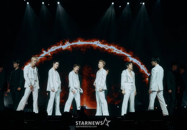 그룹 인피니트가 12일 오후 인천 중구 인스파이어 아레나에서 개최된 데뷔 15주년 투어 '리미티드 에디션' 앙코르 콘서트에서 멋진 무대를 펼치고 있다. /사진제공=인피니트컴퍼니 2025.04.12 /사진=이동훈 photoguy@