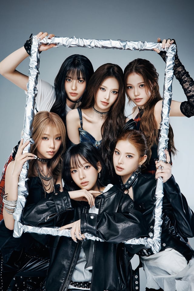 o*j様 KCON イズナ izna アーティストステージ カプセル 限定 チェ 幻想的→コズミック→ロマンチックなパンクまで詰め込んだ izna