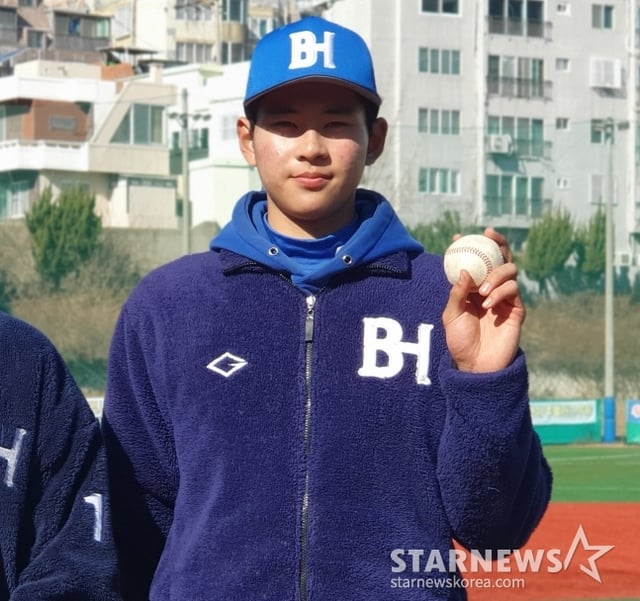 Ha Hyun-seung during his second year at Busan High. /Photo=Reporter Kim Dong-yoon