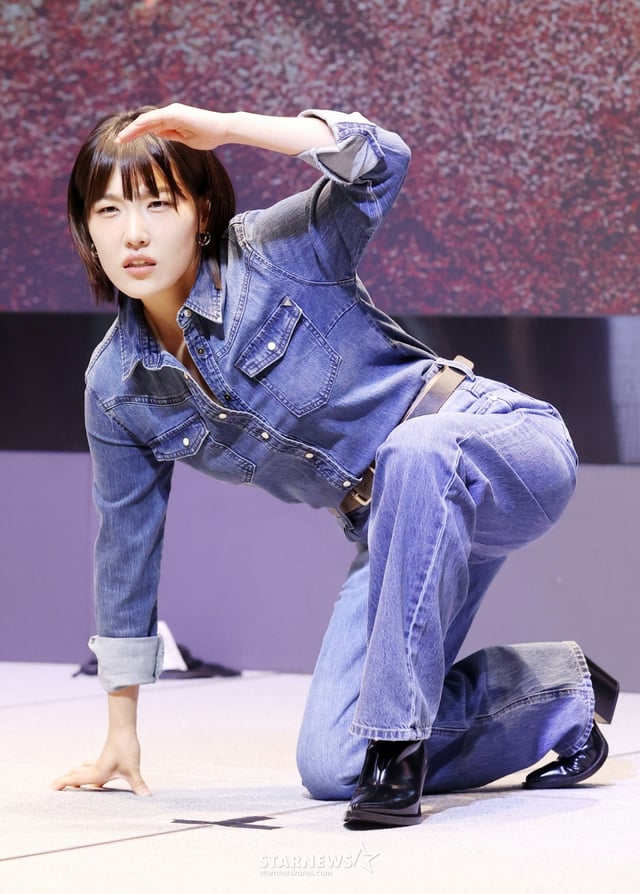 Comedian Lee Eun-ji posed at the EBS variety program 'The Last of Us' production press conference held on the 1st at the Glad Hotel in Yeongdeungpo-gu, Seoul. /2026.06.01 /Photo=Kim Hwi-seon hwijpg@