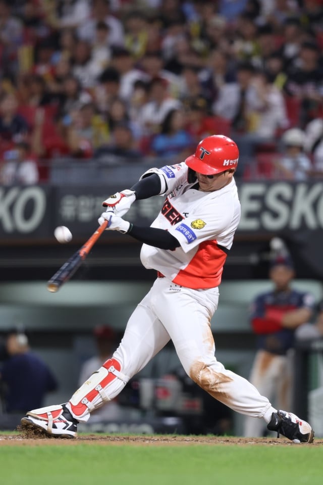 KIA 한준수가 2일 광주 롯데전에서 안타를 쳤다. /사진=KIA 타이거즈 제공