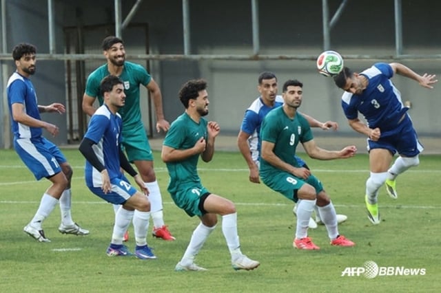 이란 축구 국가대표팀 선수들이 2026 국제축구연맹(FIFA) 북중미 월드컵을 앞두고 2일(현지시간) 튀르키예 남부 안탈리아에서 훈련하고 있다. /AFPBBNews=뉴스1