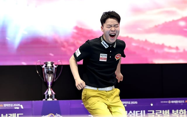 김영원이 11일 강원도 정선군 하이원리조트 그랜드호텔 컨벤션타워에서 열린 프로당구 2026-2027시즌 2차 투어 '국민의 행복쉼터 하이원리조트 PBA-LPBA 챔피언십' PBA 결승에서 승리 후 기쁨의 세리머니를 하고 있다. /사진=PBA 투어 제공