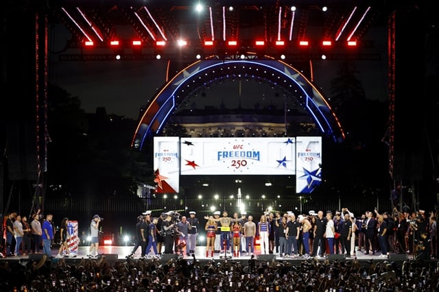 设在白宫的特设赛场。 =照片:UFC