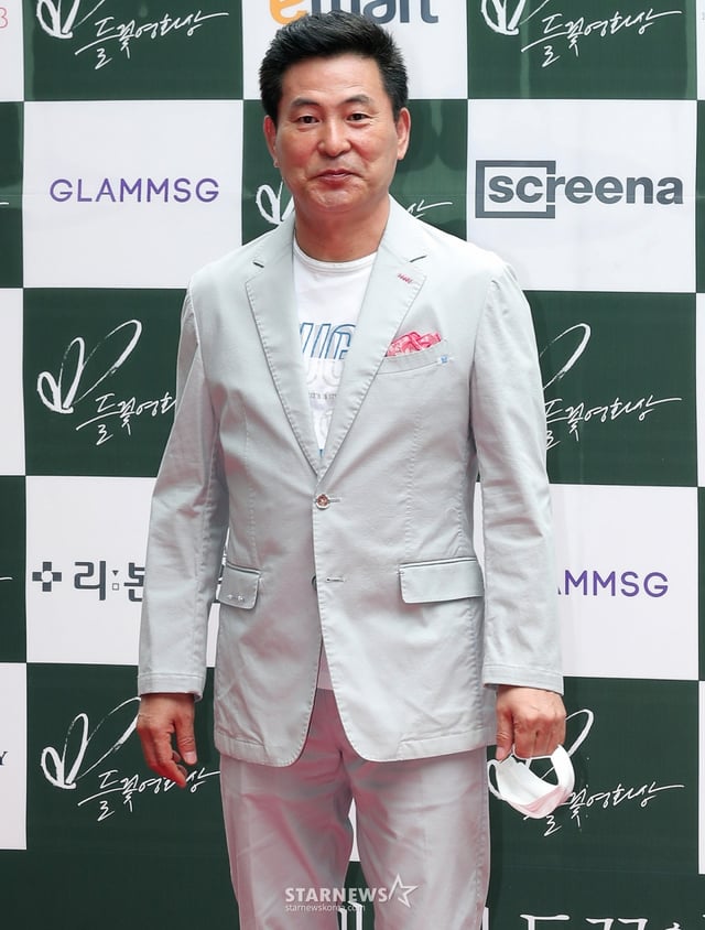 배우 이한위