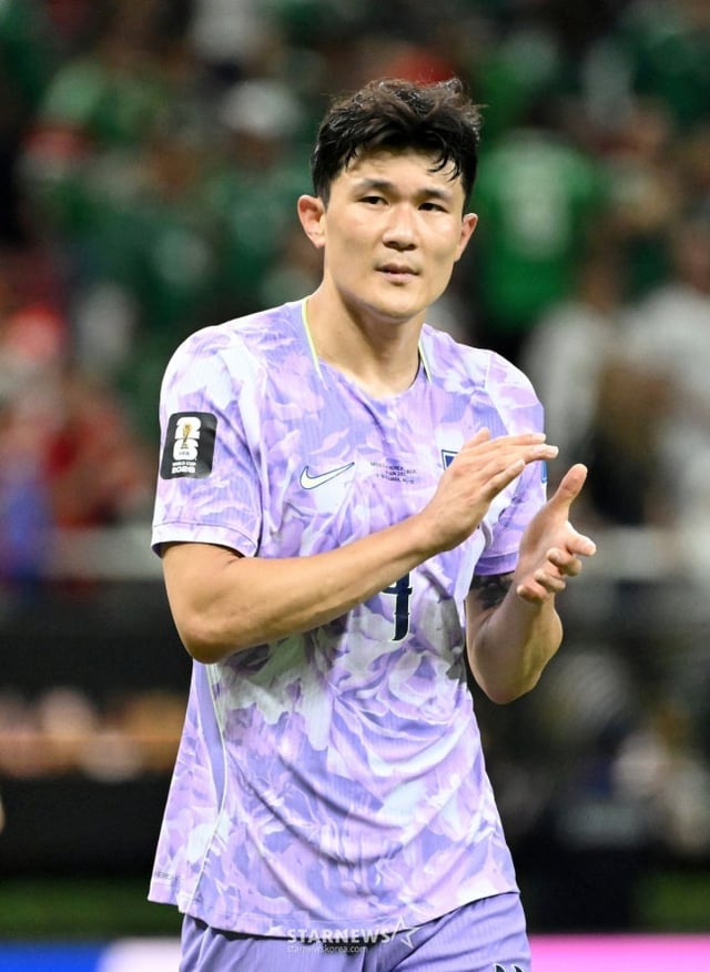 2026 북중미월드컵 A조 예선 대한민국 대 멕시코 경기가 19일(한국 시간) 멕시코 과달라하라 에스타디오 아크론에서 열렸다.수비수 김민재가 경기를 마무리하고 있다. /사진=김진경 대기자.