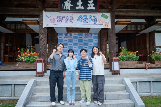 왼쪽부터 이원식 PD, 이미주, 이수근, 임우일
