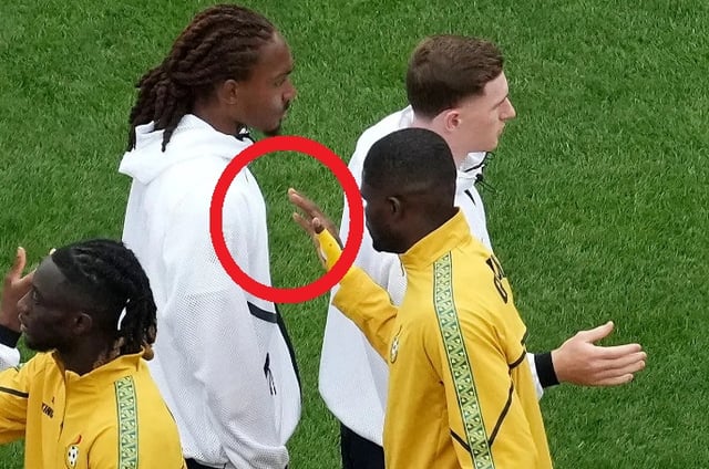 Jed Spence (left) refused to shake hands with Thomas Partey. /Photo=The Sun archive