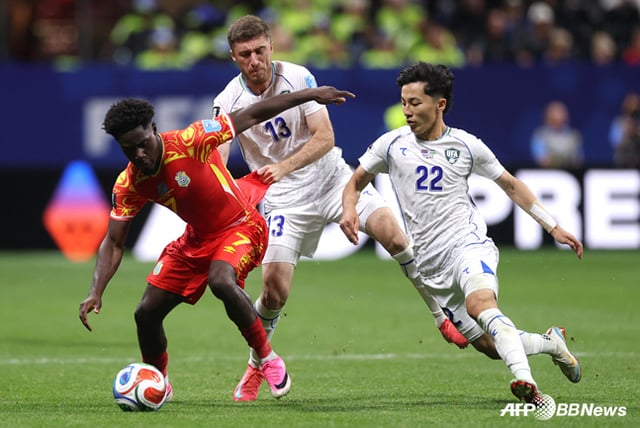 Match between the Democratic Republic of the Congo and Uzbekistan. /AFPBBNews=NEWS1